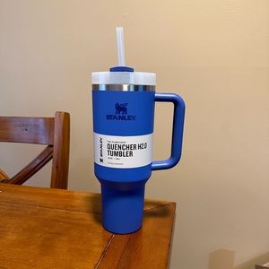 NWT Stanley Tumbler 2.0 40 oz in Iris
